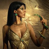 The Queen and the Viper